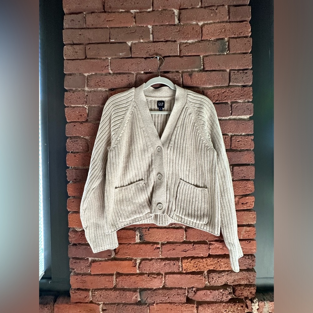 Gap Chunky Rib Pocket Cardigan in Oatmeal